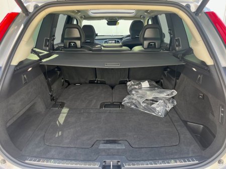 2024 Volvo XC90 RECHARGE T8 ULTIMATE AWD thumbnail