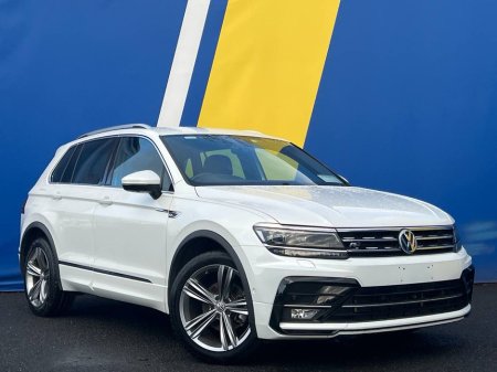 2019 Volkswagen Tiguan R-LINE 1.4 TSI AUTO // 4 HEATED SEATS // 360 DEGREE PARKING CAMERA // HEADS-UP DISPLAY // FULL SERVICE HISTORY €31,900