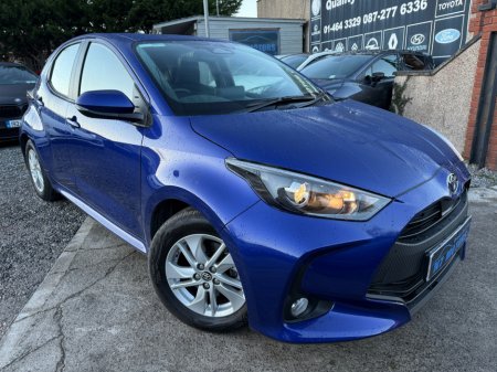 2025 Toyota Yaris HYBRID 1.5 LUNA €21,950