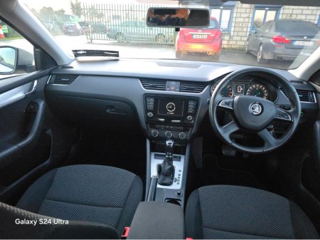 2015 Skoda Octavia AMBITION 1.6 TDI 105HP DSG 4 4DR AUTO €9,750 thumbnail