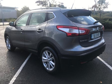 2016 Nissan Qashqai  €11,999