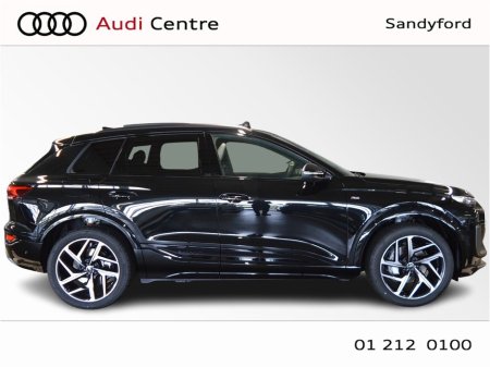 2026 Audi Q6 E-TRON QUATTRO LAUNCH EDITION Sunroof €94,582