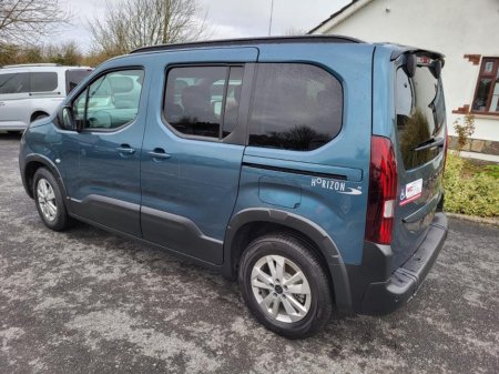 2025 Peugeot Rifter 1.5l 100bhp Allure+ €37,995