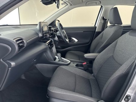 2023 Toyota Yaris Cross LUNA €27,950 thumbnail