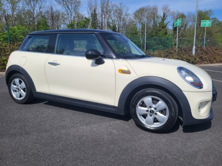 2016 MINI Hatch  €11,999