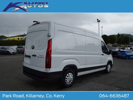 2025 Maxus Deliver 9 LWB Med Roof FWD LUX 2.0TDCi 150BHP Price plus 23% vat €32,567 thumbnail