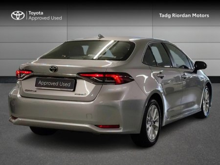 2022 Toyota Corolla HYBRID LUNA €25,950