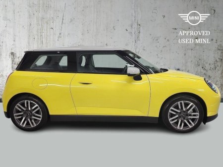 2024 MINI Hatch Cooper E €26,975