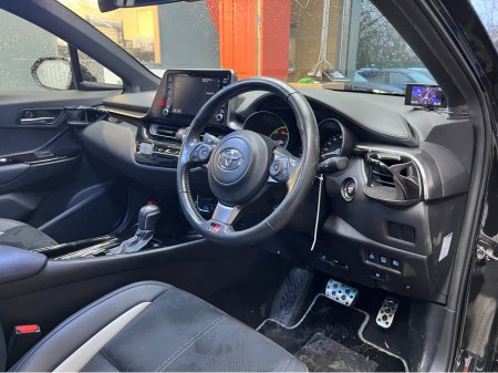 2020 Toyota C-HR €22950 2020 TOYOTA C-HR S GR SPORT 1.8 AUTOMATIC / CRUISE CONTROL / HEATED SEATS / REVERSE CAMERA €22,950 thumbnail