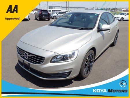 2016 Volvo S60 2.0 D4 SE LUXURY PLUS DIESEL AUTOMATIC // MASSIVE SPEC //  FULL HEATED LEATHER // REVERSING CAMERA // CRUISE CONTROL // LANE ASSIST // COLLISION WARNING SYSTEM // UPGRADED SPORT ALLOYS €15,950