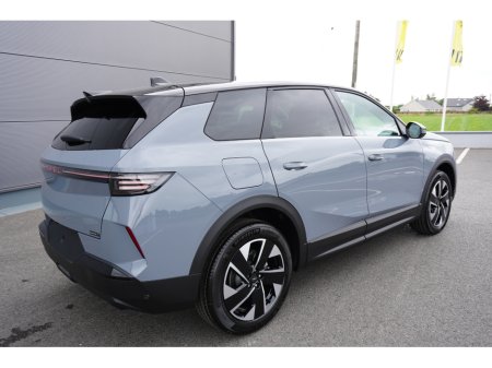 2025 Opel Grandland GS HYBRID €42,000