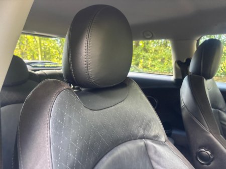 2018 MINI Hatch 2.0 COOPER S €15,950 thumbnail