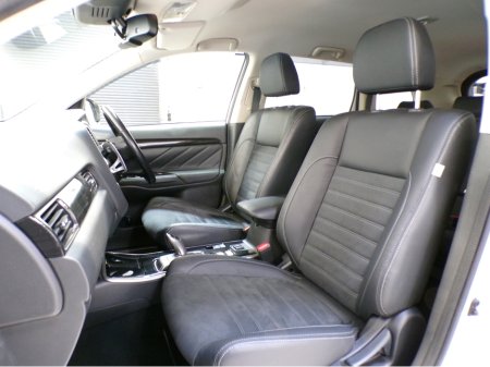 2019 Mitsubishi Outlander *2.4 AUTO HYBRID PLUG-IN*4X4*MITSUBISHI OUTLANDER*WINTER PACK*ELECTRIC HEATED LEATHER AND ALCANTARA SEATES*HEATED S-WHEEL*360 COLOUR CAMERA*PARKING SENSORS*FULL SAFETY PACK*ACTIVE BRAKING €23,900 thumbnail