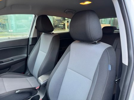 2020 Hyundai i20 1.0 T-GDI Deluxe Plus Auto €18,995 thumbnail