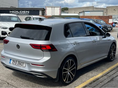 2021 Volkswagen Golf 2.0 TDI STYLE..huge spec..warranty included..finance provided €20,900 thumbnail