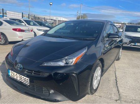 2022 Toyota Prius (Low Km's) HYBRID 1.8 AUTOMATIC 5DR MODEL  www.bolandscarcentre.ie €22,900