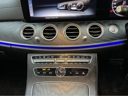 2020 Mercedes-Benz E Class €32950 2020 MERCEDES-BENZ E350 e AV SP 2.0 AUTOMATIC / CRUISE CONTROL / 360° CAMERA / PADDLE SHIFTERS / ELECTRIC MEMORY & HEATED SEATS €32,950 thumbnail