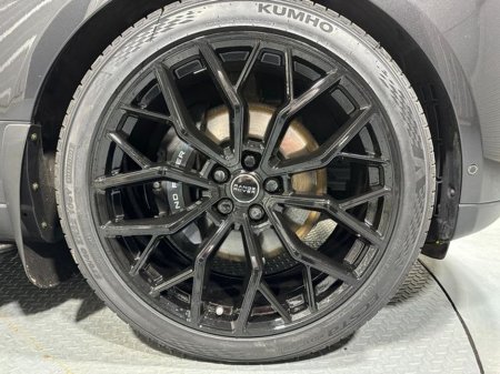 2020 Land Rover Range Rover Vogue P400e 202 €57,800 thumbnail