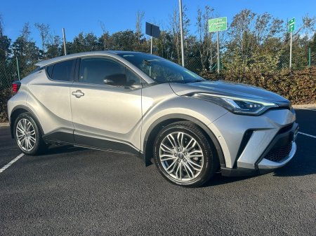 2023 Toyota C-HR  €26,999