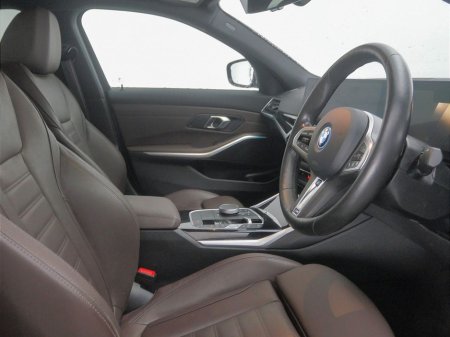 2024 BMW 3 Series 330e M Sport Saloon €48,900 thumbnail