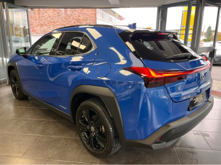 2022 Lexus UX 250 H 250H 4X2 CVT €37,900