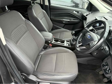 2018 Ford Kuga TITANIUM 1.5 TDCI 120bhp €14,950 thumbnail