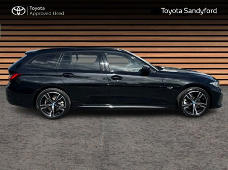 2023 BMW 3 Series M-SPORT 330E TOURING PHEV AUTOMATIC // FULL LEATHER // POWER TAILGATE // APPLE CARPLAY/ANDROID AUTO // DIGITAL COCKPIT // FULL WARRANTY €34,945