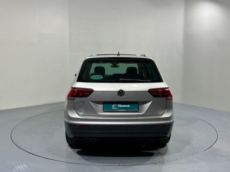 2019 Volkswagen Tiguan Comfortline 2.0 Tdi 150BHP Sunroof €23,800 thumbnail