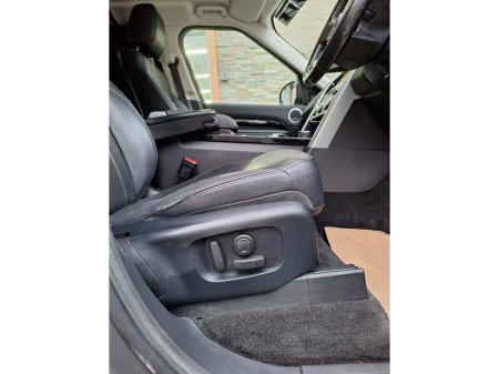 2018 Land Rover Discovery 3.0 TDV6 HSE 7 Seat €21,950 thumbnail
