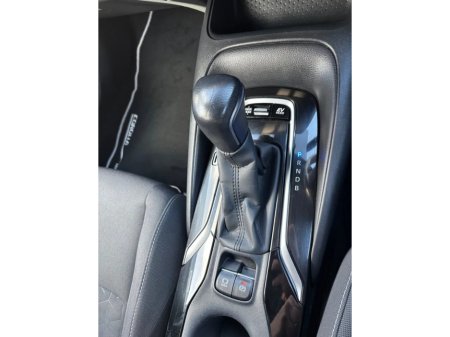 2022 Toyota Corolla 1.8 Hybrid Luna Saloon €20,500 thumbnail