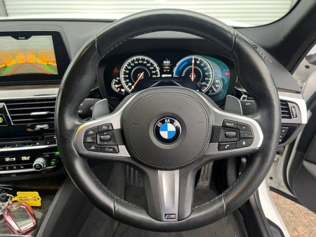 2018 BMW 5 Series 530e M-SPORT COMPETITION 2.0 HYBRID // VERY LOW MILEAGE // 360 PARK ASSIST // LEATHER POWERED HEATED SEATS €29,950