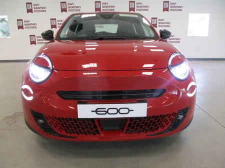 2026 Fiat 600 (RED) 54kWh 115kw (156HP) €29,495