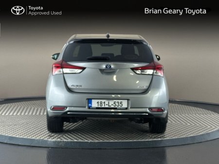 2018 Toyota Auris HYBRID LUNA SPORT €18,450
