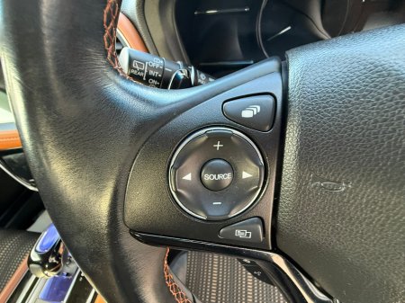 2017 Honda Vezel  €17,990 thumbnail