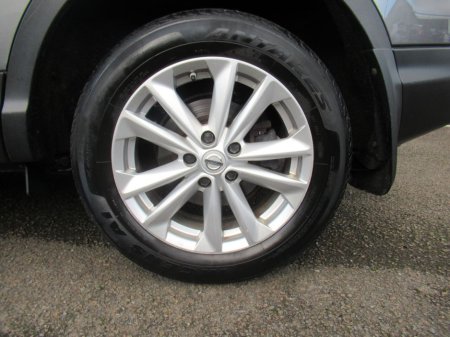 2016 Nissan Qashqai 1.5 SV MY16 NC E6 4DR €11,440 thumbnail