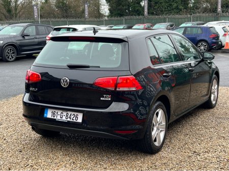 2016 Volkswagen Golf ==STUNNING CAR-1.6TDI//HEATED SEATS//FRESH NCT//SERVICED== €10,450 thumbnail