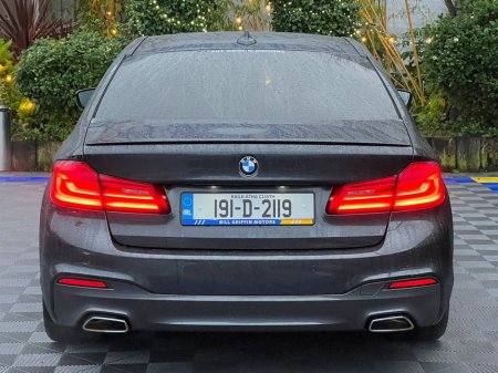 2019 BMW 5 Series 520d M-SPORT * READY TO DRIVE AWAY TODAY * // LEATHER HEATED SEATS // 19" M-SPORT ALLOYS // PARKING SENSORS FRONT & REAR €27,900 thumbnail