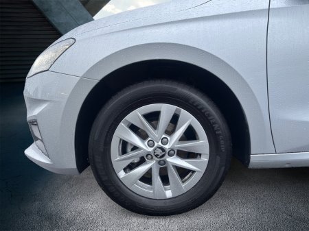 2025 Skoda Fabia SEL 1.0 MPI 80HP 5DR €24,500 thumbnail