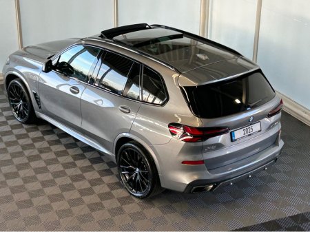 2025 BMW X5 50E M SPORT*PAN ROOF*SKYSCRAPER GREY*