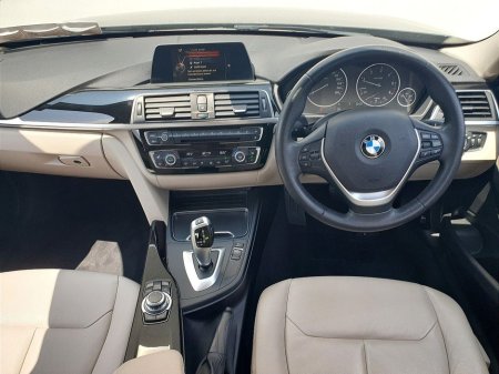 2017 BMW 3 Series 318d SE Saloon €21,995