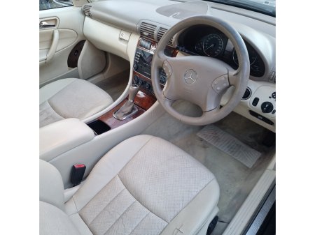 2006 Mercedes-Benz C Class C 180 Kompressor Classic A/T €3,450 thumbnail