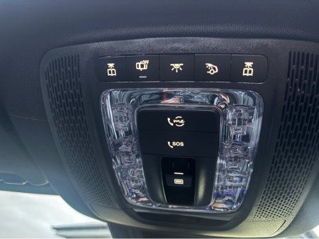 2024 Mercedes-Benz GLE Class GLE 350 DE 4MATIC AMG LINE PREMIUM PLUS €99,900 thumbnail