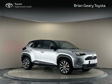 2023 Toyota Yaris Cross HYBRID LUNA SPORT