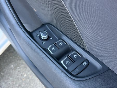 2016 Audi A3 1.4TFSI SE TECHNIK 5DR €15,950 thumbnail