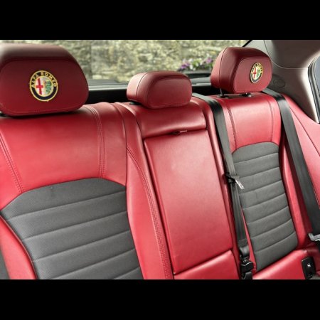 2018 Alfa Romeo Giulia 2.2 TD SUPER 150HP 4DR AUTO €24,000 thumbnail