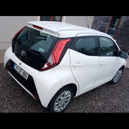 2021 Toyota Aygo 1.0 VVT-I TSS X-PLAY 5DR 71BHP €15,000 thumbnail