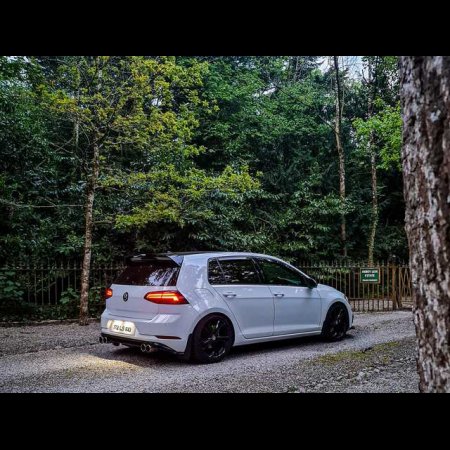 2017 Volkswagen Golf 1.0 TSI SE BLUEMOTION 110PS 5DR €19,500 thumbnail