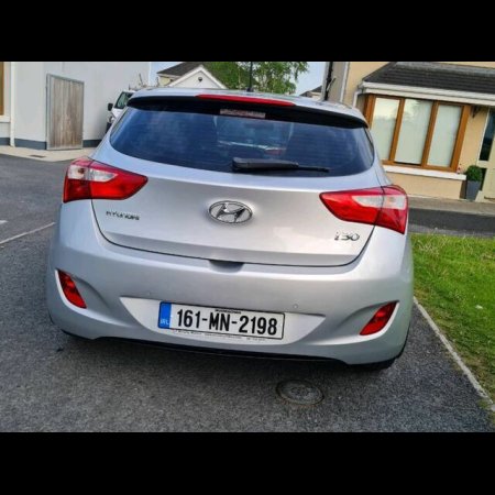 2016 Hyundai I30 SE BLUE DRIVE 100PS 5DR 1.4T-GDI €6,700 thumbnail