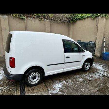 2018 Volkswagen Caddy PV TDI 75HP MANUAL 5SPEED 5DR €13,400 thumbnail