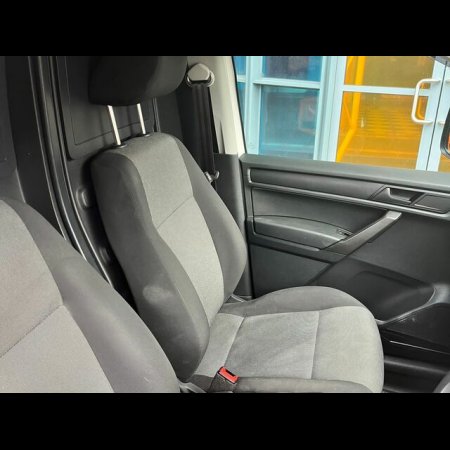 2018 Volkswagen Caddy PV TDI 75HP MANUAL 5SPEED 5DR €13,400 thumbnail